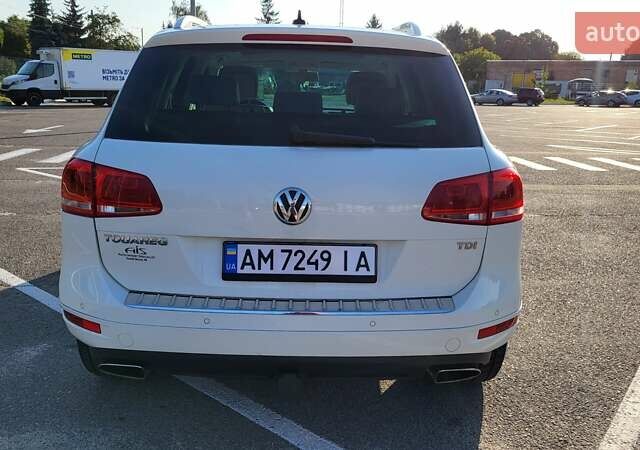 Белый Фольксваген Туарег, объемом двигателя 2.97 л и пробегом 320 тыс. км за 15400 $, фото 10 на Automoto.ua