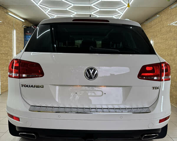 Белый Фольксваген Туарег, объемом двигателя 2.97 л и пробегом 3 тыс. км за 19000 $, фото 9 на Automoto.ua