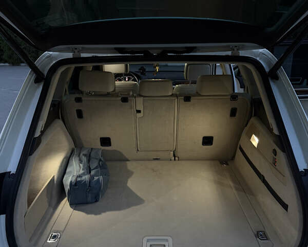 Белый Фольксваген Туарег, объемом двигателя 3.6 л и пробегом 296 тыс. км за 12900 $, фото 41 на Automoto.ua