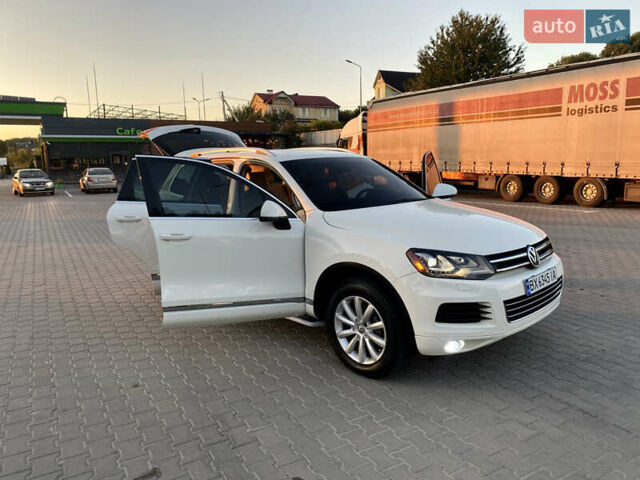 Белый Фольксваген Туарег, объемом двигателя 2.97 л и пробегом 136 тыс. км за 15555 $, фото 32 на Automoto.ua