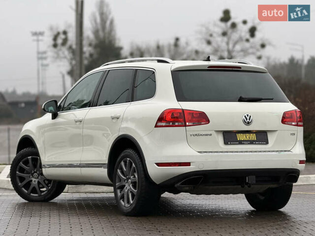 Белый Фольксваген Туарег, объемом двигателя 2.97 л и пробегом 189 тыс. км за 17450 $, фото 16 на Automoto.ua