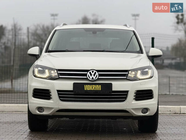 Белый Фольксваген Туарег, объемом двигателя 2.97 л и пробегом 189 тыс. км за 17450 $, фото 4 на Automoto.ua