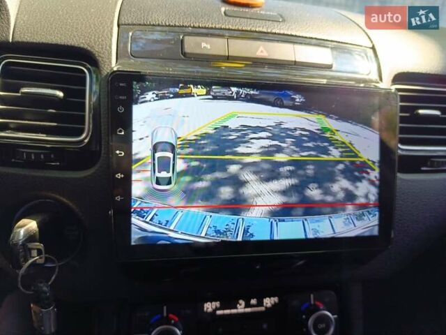 Белый Фольксваген Туарег, объемом двигателя 2.97 л и пробегом 250 тыс. км за 19000 $, фото 39 на Automoto.ua