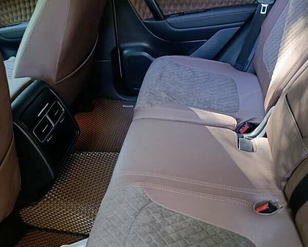 Белый Фольксваген Туарег, объемом двигателя 2.97 л и пробегом 250 тыс. км за 19000 $, фото 46 на Automoto.ua