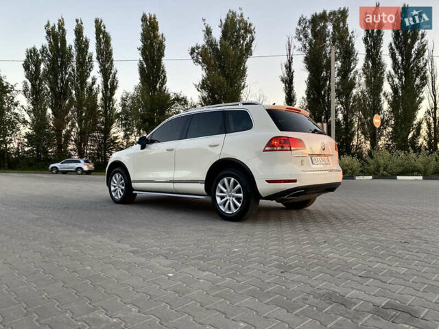 Белый Фольксваген Туарег, объемом двигателя 2.97 л и пробегом 136 тыс. км за 15555 $, фото 63 на Automoto.ua