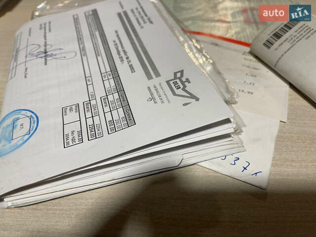 Белый Фольксваген Туарег, объемом двигателя 3.6 л и пробегом 280 тыс. км за 14500 $, фото 25 на Automoto.ua