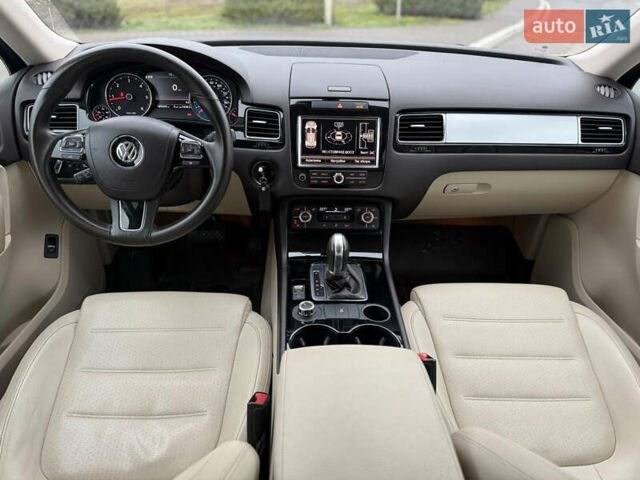 Белый Фольксваген Туарег, объемом двигателя 2.97 л и пробегом 189 тыс. км за 17450 $, фото 23 на Automoto.ua