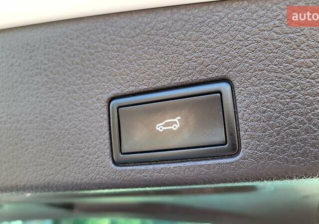 Белый Фольксваген Туарег, объемом двигателя 2.97 л и пробегом 320 тыс. км за 15400 $, фото 23 на Automoto.ua