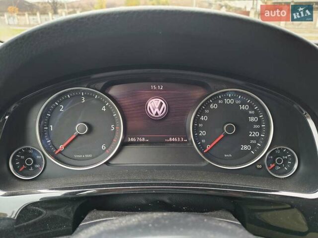 Белый Фольксваген Туарег, объемом двигателя 3 л и пробегом 346 тыс. км за 13500 $, фото 18 на Automoto.ua