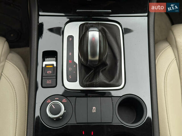 Белый Фольксваген Туарег, объемом двигателя 2.97 л и пробегом 189 тыс. км за 17450 $, фото 28 на Automoto.ua