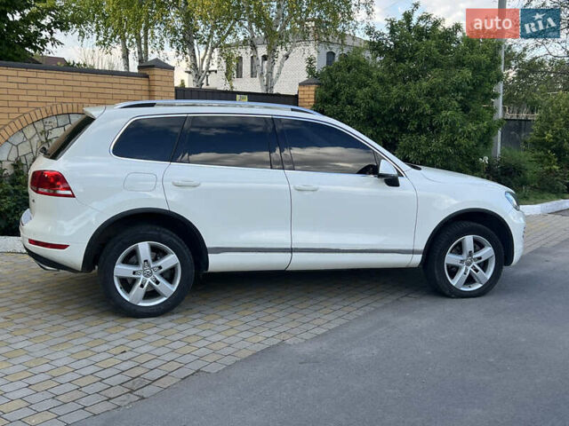 Белый Фольксваген Туарег, объемом двигателя 3.6 л и пробегом 181 тыс. км за 17770 $, фото 1 на Automoto.ua