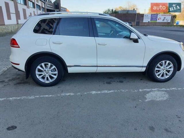 Белый Фольксваген Туарег, объемом двигателя 2.97 л и пробегом 411 тыс. км за 16000 $, фото 8 на Automoto.ua