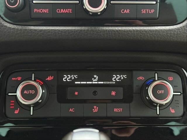 Белый Фольксваген Туарег, объемом двигателя 3 л и пробегом 189 тыс. км за 17450 $, фото 13 на Automoto.ua