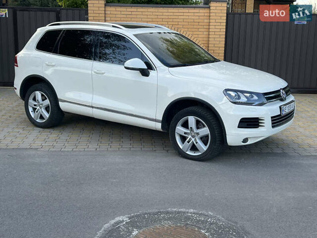 Белый Фольксваген Туарег, объемом двигателя 3.6 л и пробегом 181 тыс. км за 17770 $, фото 2 на Automoto.ua