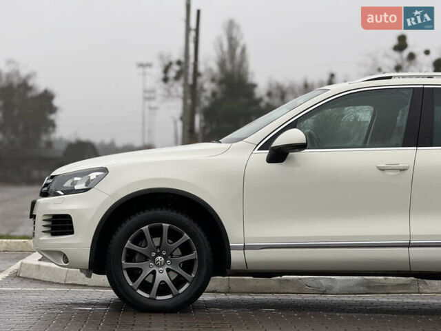 Белый Фольксваген Туарег, объемом двигателя 2.97 л и пробегом 189 тыс. км за 17450 $, фото 13 на Automoto.ua