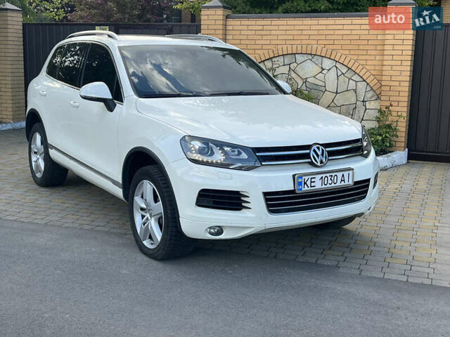 Белый Фольксваген Туарег, объемом двигателя 3.6 л и пробегом 181 тыс. км за 17770 $, фото 3 на Automoto.ua