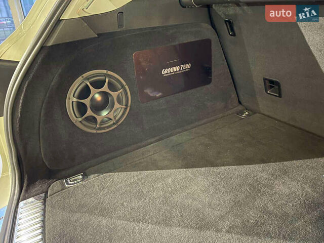 Белый Фольксваген Туарег, объемом двигателя 3.6 л и пробегом 280 тыс. км за 14500 $, фото 24 на Automoto.ua