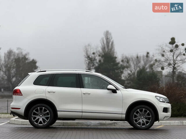 Белый Фольксваген Туарег, объемом двигателя 2.97 л и пробегом 189 тыс. км за 17450 $, фото 9 на Automoto.ua