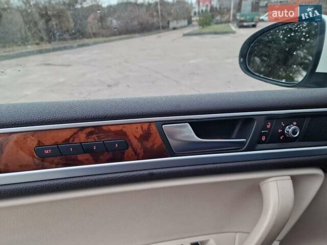 Белый Фольксваген Туарег, объемом двигателя 2.97 л и пробегом 240 тыс. км за 17900 $, фото 13 на Automoto.ua