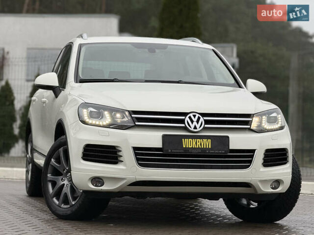 Белый Фольксваген Туарег, объемом двигателя 2.97 л и пробегом 189 тыс. км за 17450 $, фото 6 на Automoto.ua