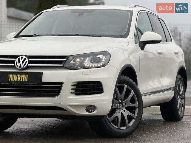 Белый Фольксваген Туарег, объемом двигателя 2.97 л и пробегом 189 тыс. км за 17450 $, фото 3 на Automoto.ua