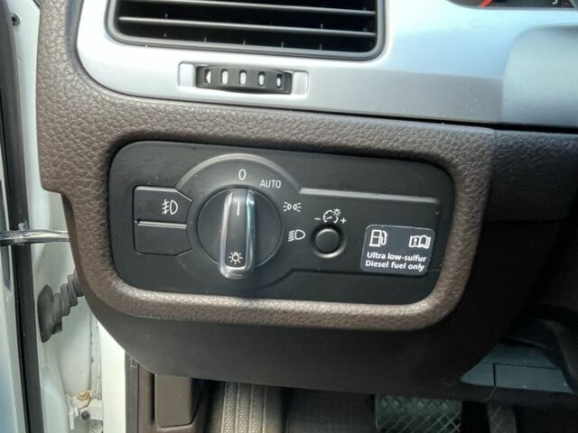 Белый Фольксваген Туарег, объемом двигателя 3 л и пробегом 152 тыс. км за 19500 $, фото 14 на Automoto.ua