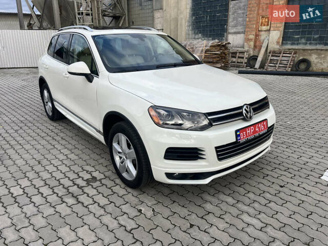 Белый Фольксваген Туарег, объемом двигателя 0 л и пробегом 150 тыс. км за 22500 $, фото 1 на Automoto.ua