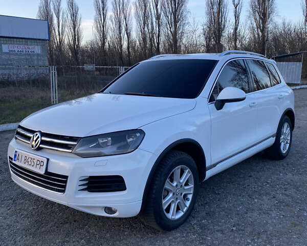 Білий Фольксваген Туарег, об'ємом двигуна 2.97 л та пробігом 259 тис. км за 17000 $, фото 7 на Automoto.ua