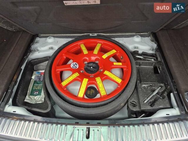 Белый Фольксваген Туарег, объемом двигателя 2.97 л и пробегом 182 тыс. км за 17700 $, фото 12 на Automoto.ua