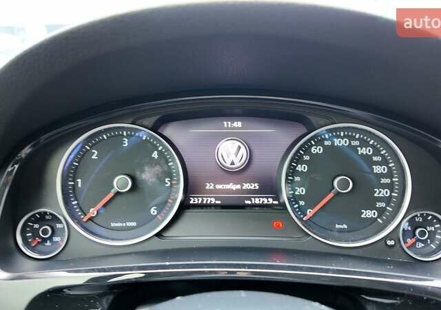 Белый Фольксваген Туарег, объемом двигателя 2.97 л и пробегом 238 тыс. км за 20990 $, фото 15 на Automoto.ua