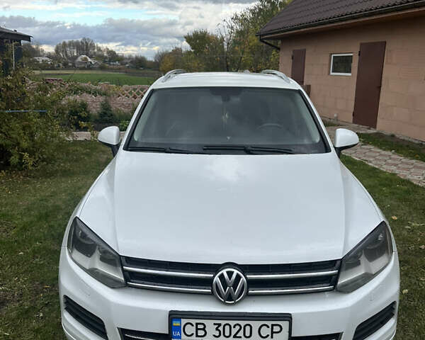 Белый Фольксваген Туарег, объемом двигателя 2.97 л и пробегом 247 тыс. км за 20999 $, фото 17 на Automoto.ua