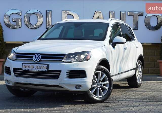 Белый Фольксваген Туарег, объемом двигателя 2.97 л и пробегом 272 тыс. км за 17500 $, фото 5 на Automoto.ua