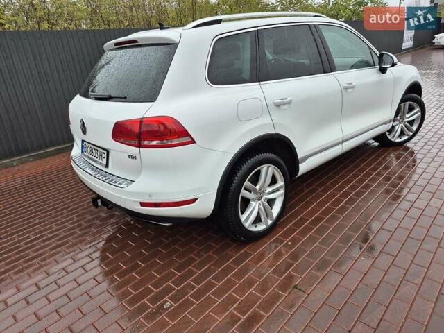 Белый Фольксваген Туарег, объемом двигателя 2.97 л и пробегом 182 тыс. км за 17700 $, фото 1 на Automoto.ua