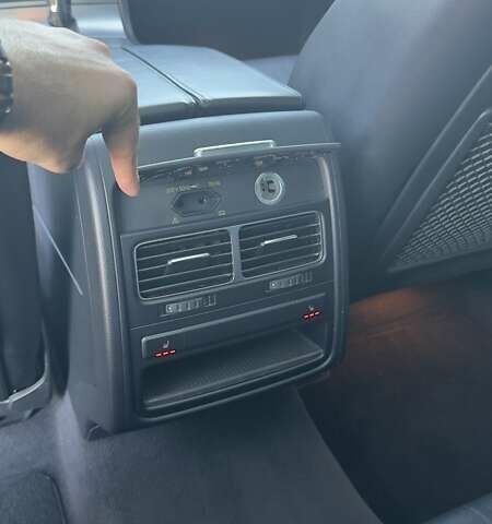 Белый Фольксваген Туарег, объемом двигателя 4.13 л и пробегом 128 тыс. км за 29000 $, фото 20 на Automoto.ua