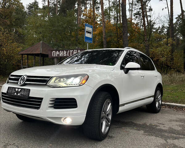 Белый Фольксваген Туарег, объемом двигателя 2.97 л и пробегом 237 тыс. км за 16900 $, фото 8 на Automoto.ua