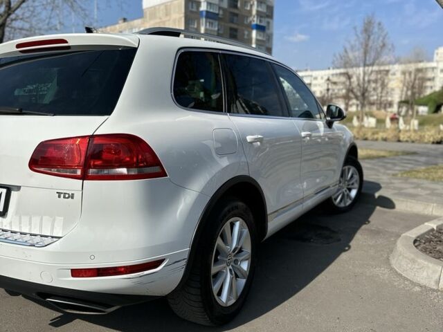 Белый Фольксваген Туарег, объемом двигателя 0 л и пробегом 320 тыс. км за 16500 $, фото 7 на Automoto.ua