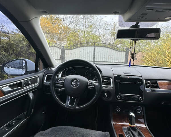 Белый Фольксваген Туарег, объемом двигателя 2.97 л и пробегом 247 тыс. км за 20999 $, фото 24 на Automoto.ua