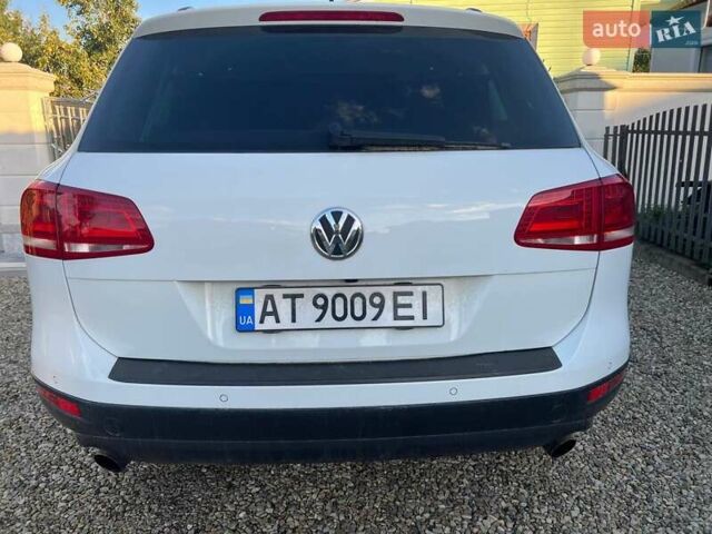 Білий Фольксваген Туарег, об'ємом двигуна 2.97 л та пробігом 337 тис. км за 18500 $, фото 6 на Automoto.ua