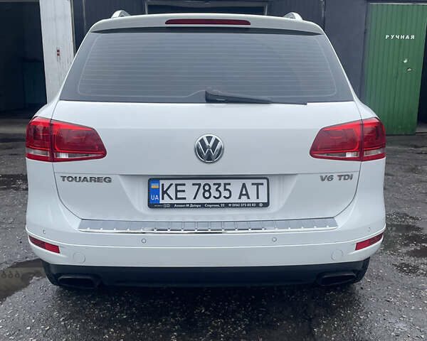 Білий Фольксваген Туарег, об'ємом двигуна 2.97 л та пробігом 130 тис. км за 21300 $, фото 9 на Automoto.ua