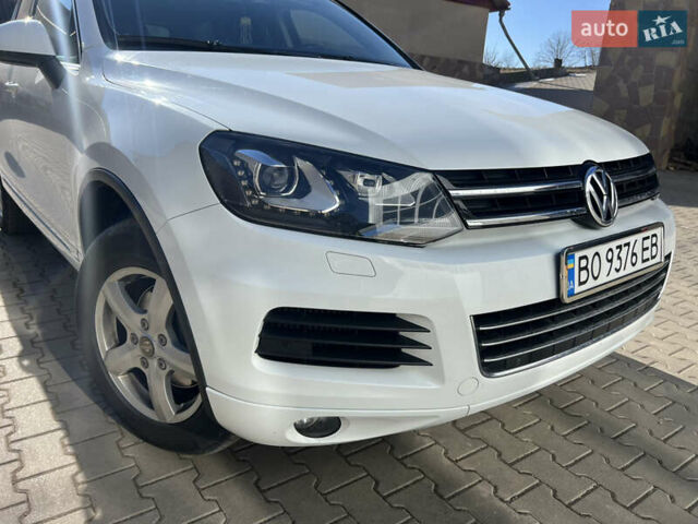 Білий Фольксваген Туарег, об'ємом двигуна 2.97 л та пробігом 248 тис. км за 20500 $, фото 13 на Automoto.ua