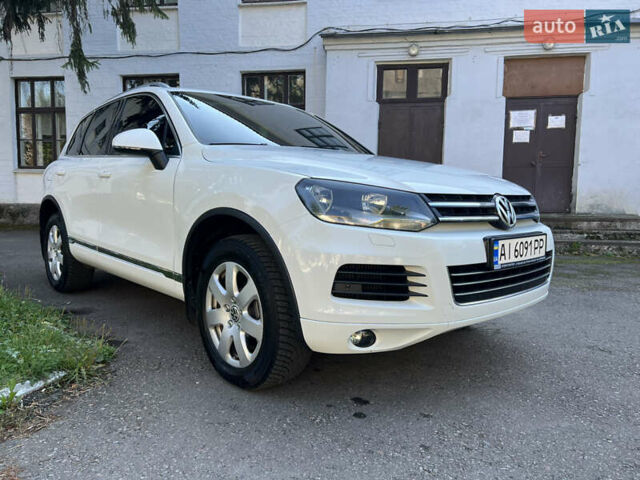 Белый Фольксваген Туарег, объемом двигателя 2.97 л и пробегом 258 тыс. км за 17300 $, фото 39 на Automoto.ua