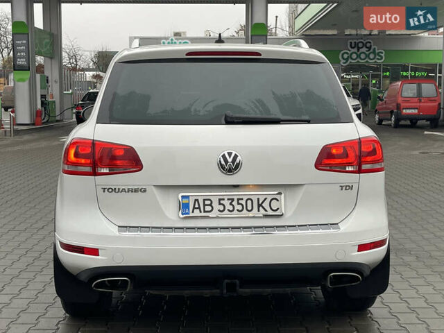Білий Фольксваген Туарег, об'ємом двигуна 3 л та пробігом 123 тис. км за 17300 $, фото 8 на Automoto.ua