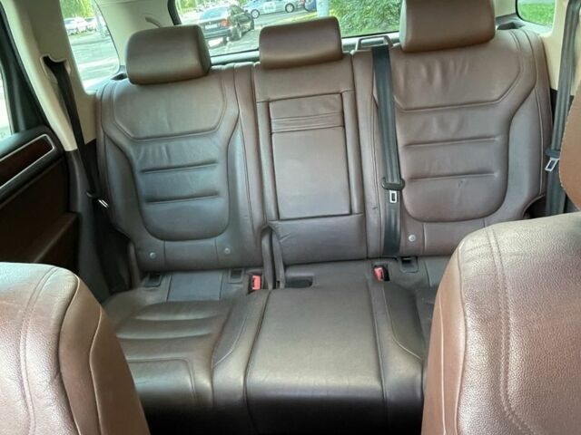 Белый Фольксваген Туарег, объемом двигателя 3 л и пробегом 152 тыс. км за 19500 $, фото 13 на Automoto.ua