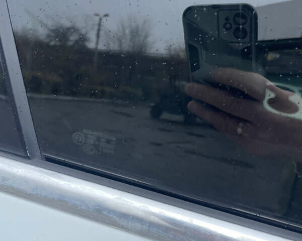 Білий Фольксваген Туарег, об'ємом двигуна 2.97 л та пробігом 130 тис. км за 21300 $, фото 26 на Automoto.ua