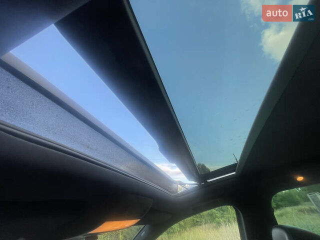 Белый Фольксваген Туарег, объемом двигателя 2.97 л и пробегом 242 тыс. км за 19999 $, фото 37 на Automoto.ua