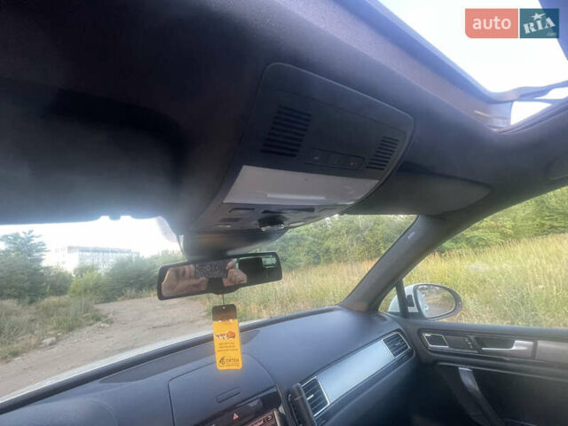 Белый Фольксваген Туарег, объемом двигателя 2.97 л и пробегом 242 тыс. км за 19999 $, фото 32 на Automoto.ua