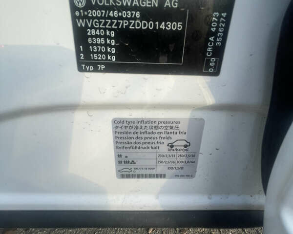 Белый Фольксваген Туарег, объемом двигателя 2.97 л и пробегом 242 тыс. км за 19999 $, фото 29 на Automoto.ua