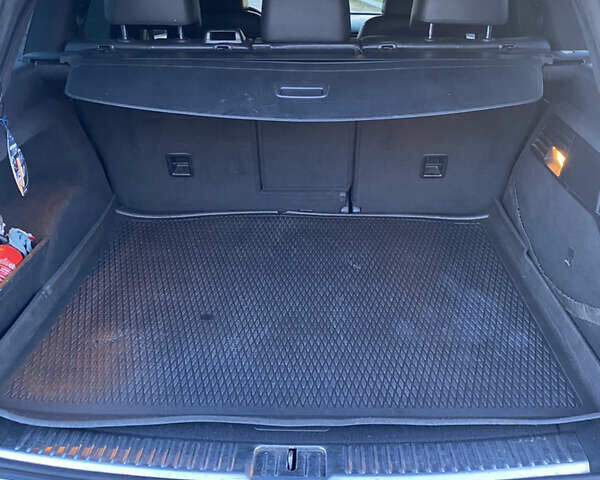 Білий Фольксваген Туарег, об'ємом двигуна 2.97 л та пробігом 259 тис. км за 17000 $, фото 13 на Automoto.ua