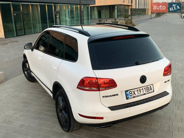 Белый Фольксваген Туарег, объемом двигателя 3 л и пробегом 330 тыс. км за 22000 $, фото 8 на Automoto.ua