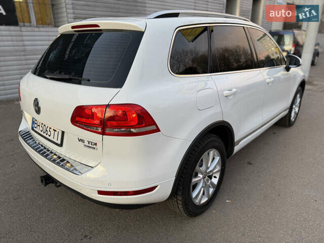 Білий Фольксваген Туарег, об'ємом двигуна 2.97 л та пробігом 231 тис. км за 17999 $, фото 11 на Automoto.ua